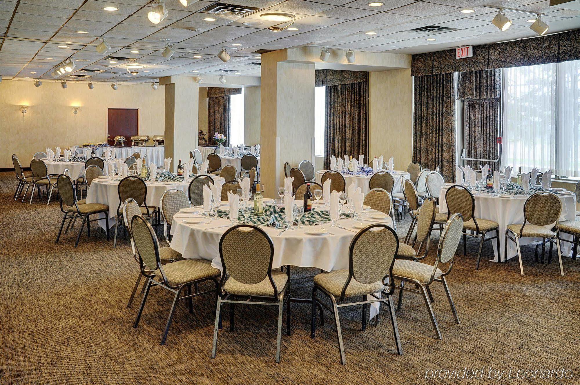 Embassy Suites By Hilton Toronto Airport Eksteriør bilde